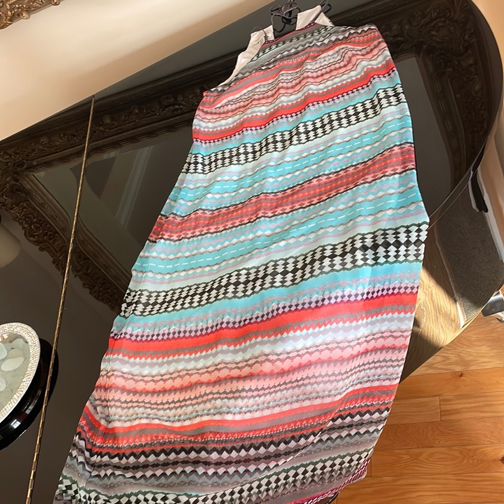 Donna Morgan Blue and coral print maxi dress